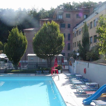 Hotel Tortorina Urbino Exterior photo