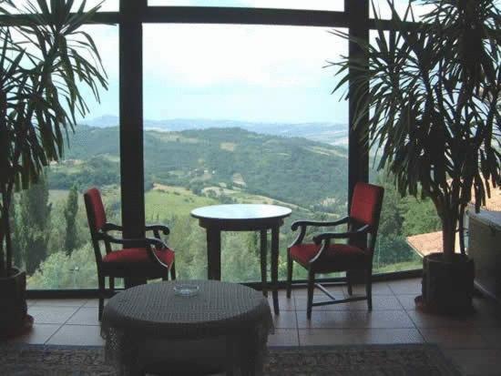 Hotel Tortorina Urbino Exterior photo