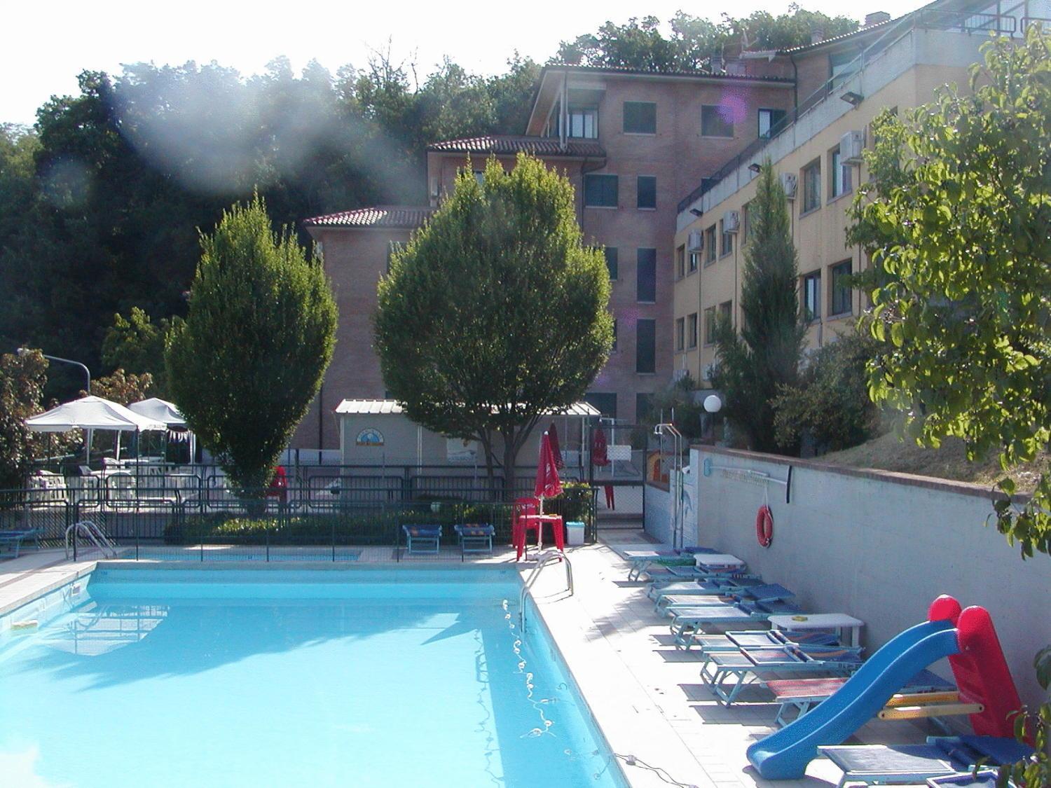 Hotel Tortorina Urbino Exterior photo